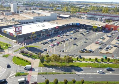 Rozbudowa obiektu handlowego w Lesznie